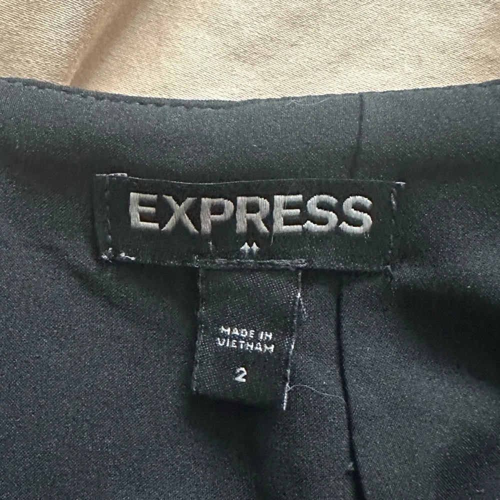 Express Black Pencil Mini Skirt - Picture 3 of 3